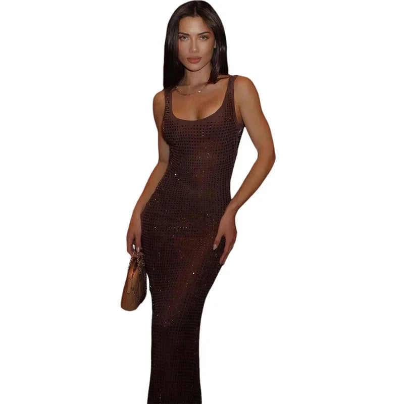 שמלת מקסי צמודה בעיטור ריבועים מנצנצים בעיצוב גב חשוף - Genesis