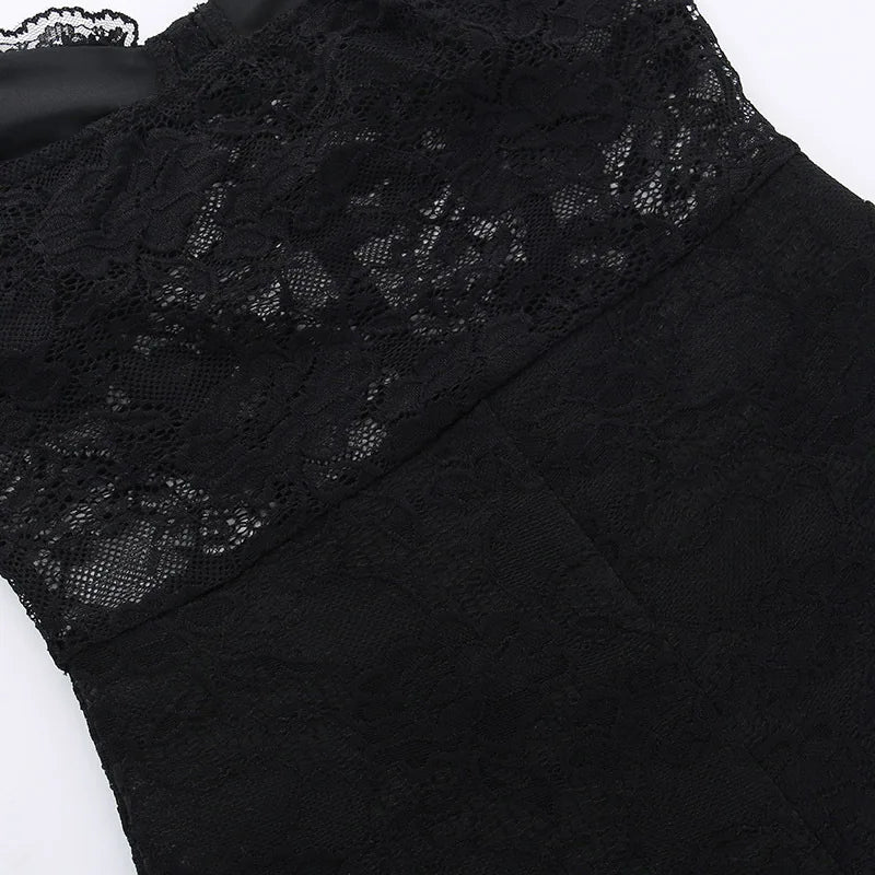 אוברול סטרפלס מכנסיים קצרים בעיטור מחוך תחרה - Alex