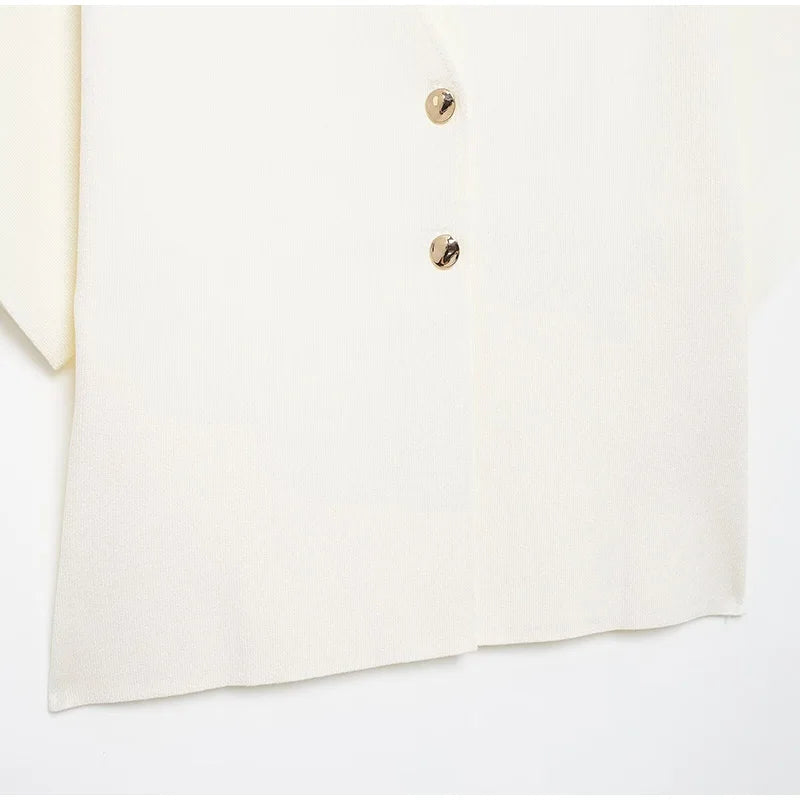 סריג אלגנטי בעיטור כפתורי זהב - נלה