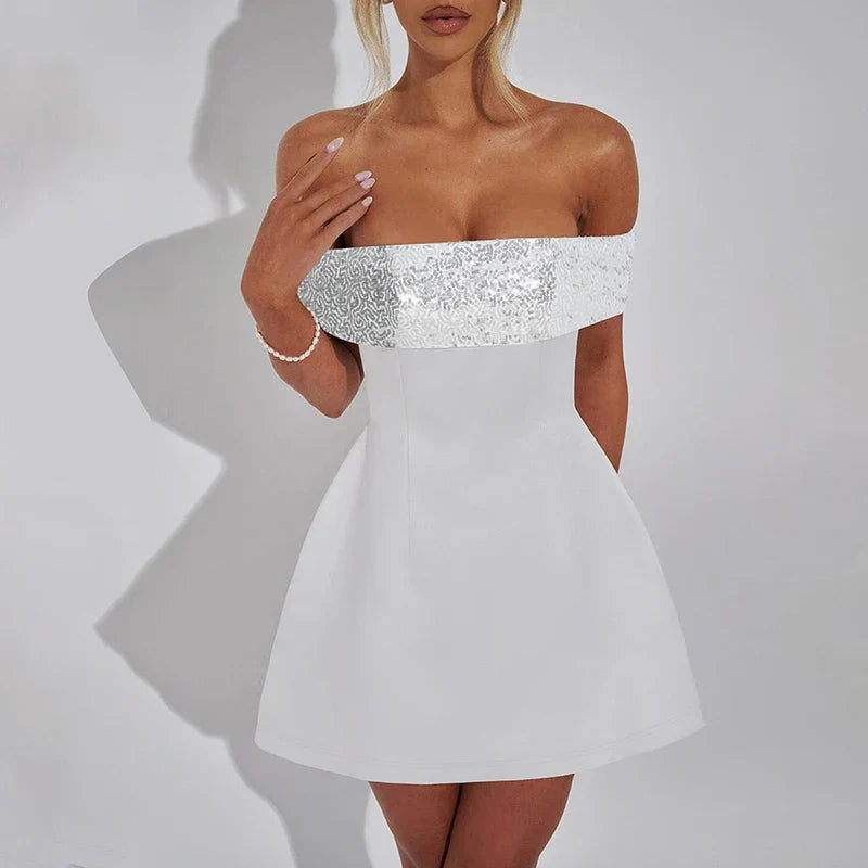 שמלת מיני בגזרת A כתפיים חשופות בעיטור פאייטים - לוריאן