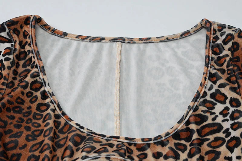 שמלת מקסי קטיפה מנומרת בטן חשופה - פומה