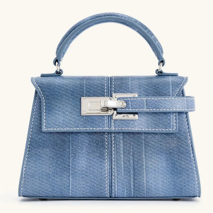 Leather bag with luxury design