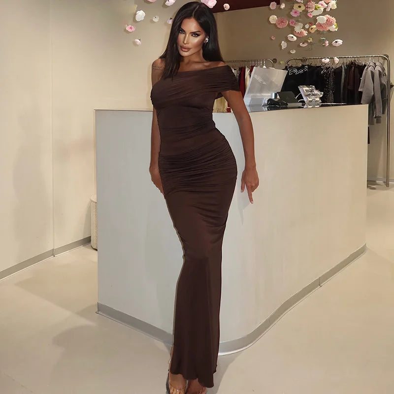 שמלת מקסי כיווצים בעיצוב כתפייה אחת כתפיים חשופות - דולצ'ה