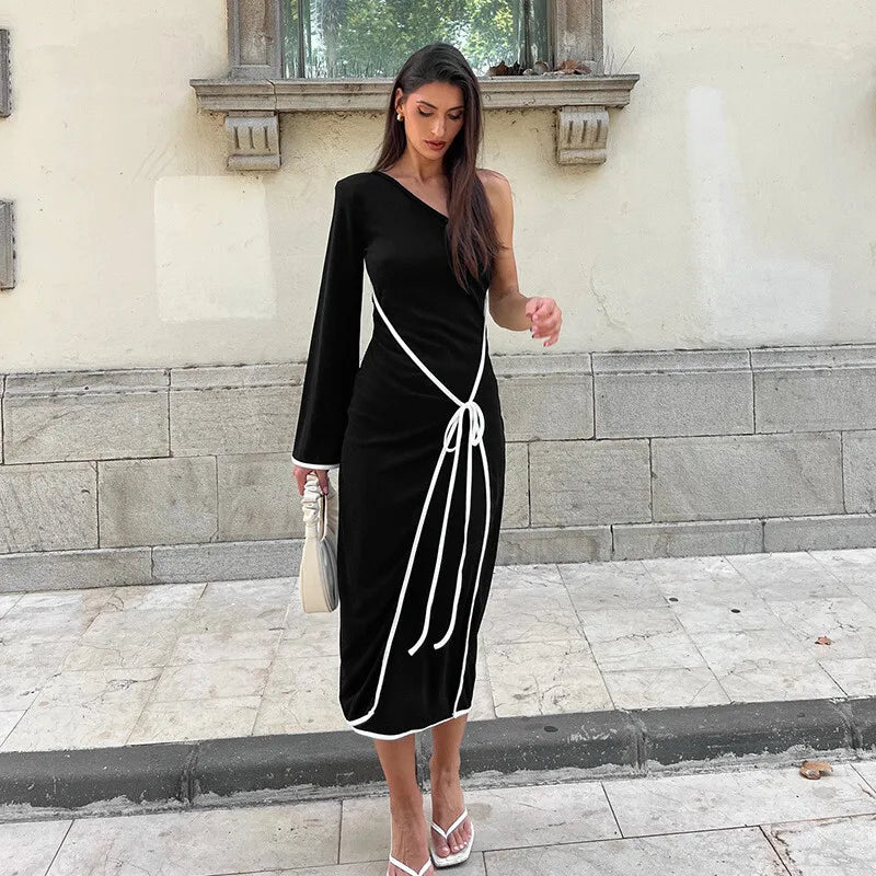 שמלת מידי סרוגה שרוול אחד בעיטור קשירת מעטפת - תהילה