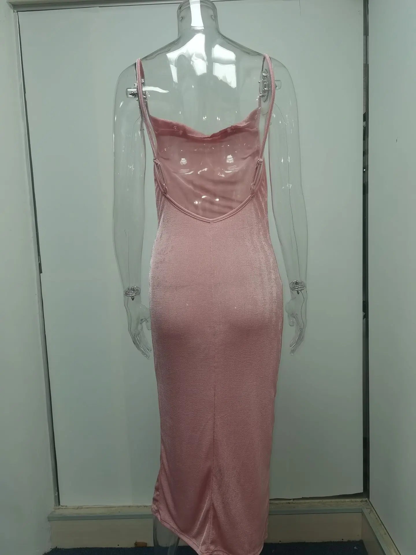 שמלת מידי קיצית סרוגה בעיטור שסע - סמייל