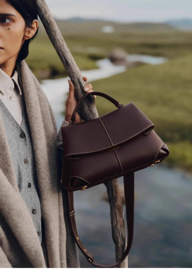 Leather bag with classic design