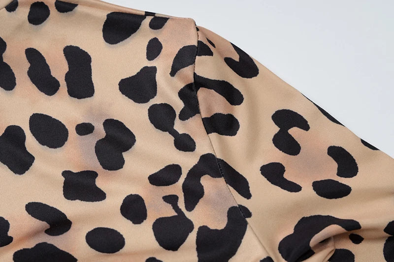 שמלת מקסי מנומרת צווארון חצי גולף שרוולי פעמון - לינה