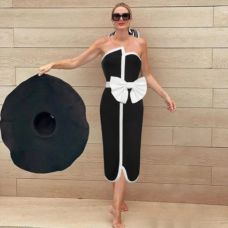 בגד ים סטרפלס שלם בעיצוב יוקרתי אסימטרי בעיטור פפיון בשילוב חצאית תואמת בצבעי מונוכרום - גבריאלה