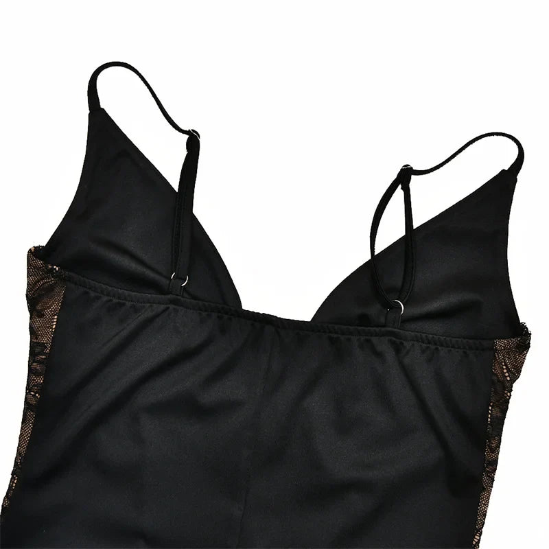 Mini dress with a lace design - Lana