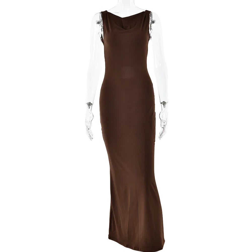 שמלת מקסי צמודה בגזרת בת ים גב פתוח מחשוף נופל - קרי