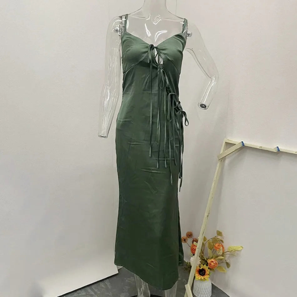 שמלת מקסי סאטן בעיטור קשירות - OLIVIA