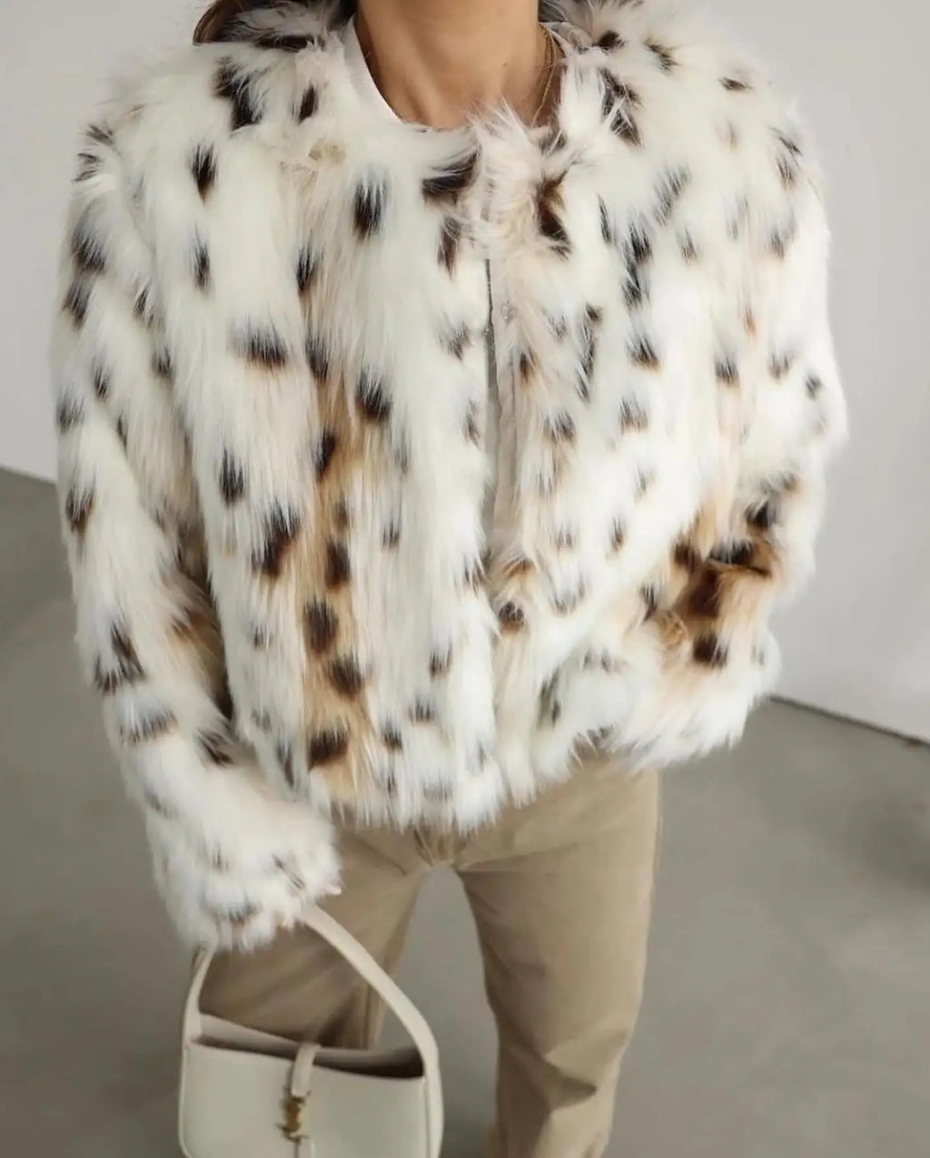 מעיל פרווה - רירי