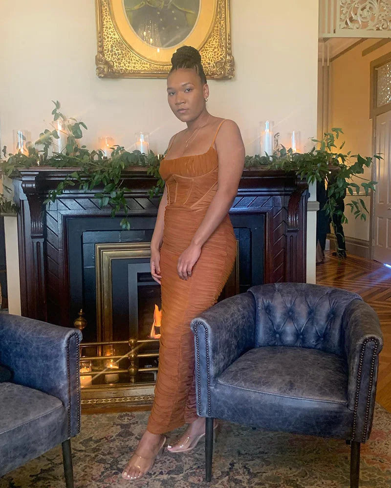 שמלת מקסי כיווצים צמודה - נויה לי