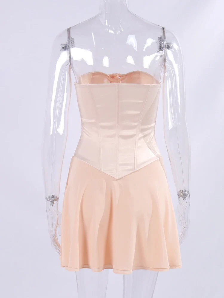 שמלת מיני סטרפלס בעיצוב מחוך סאטן - ליליה