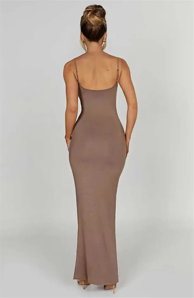 שמלת מקסי צמודה בד מחטב - ג'ורדי