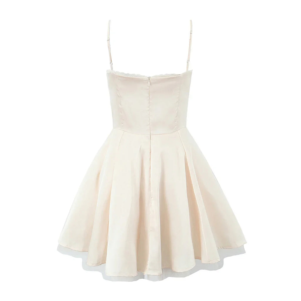 שמלת מיני סאטן בגזרת A בעיטור טול - Julissa