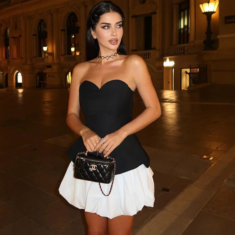 שמלת מיני סטרפלס בלון בעיצוב מחוך - Phoebe