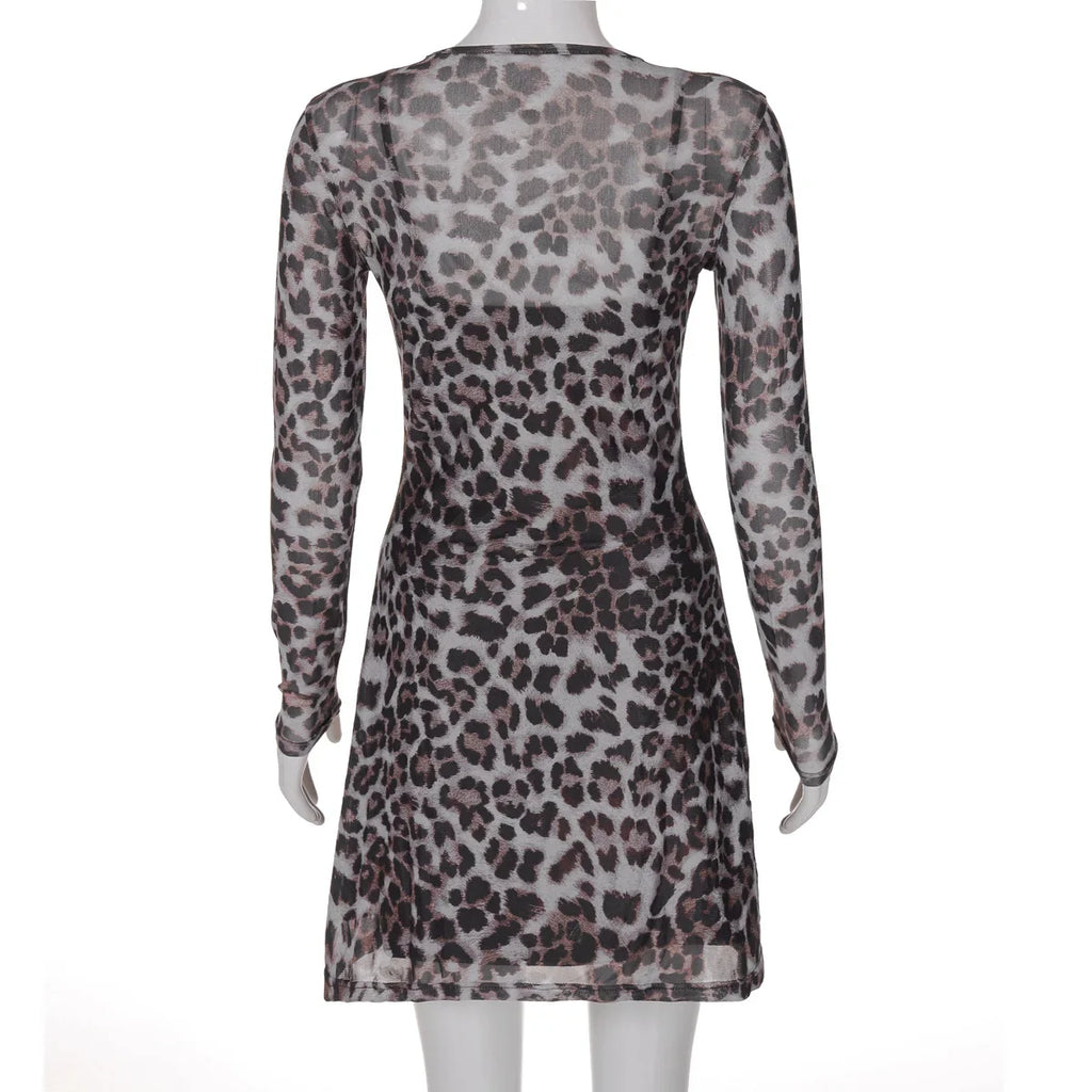 שמלת מיני שיפון מנומרת בעיצוב תחתית אטומה - LEO