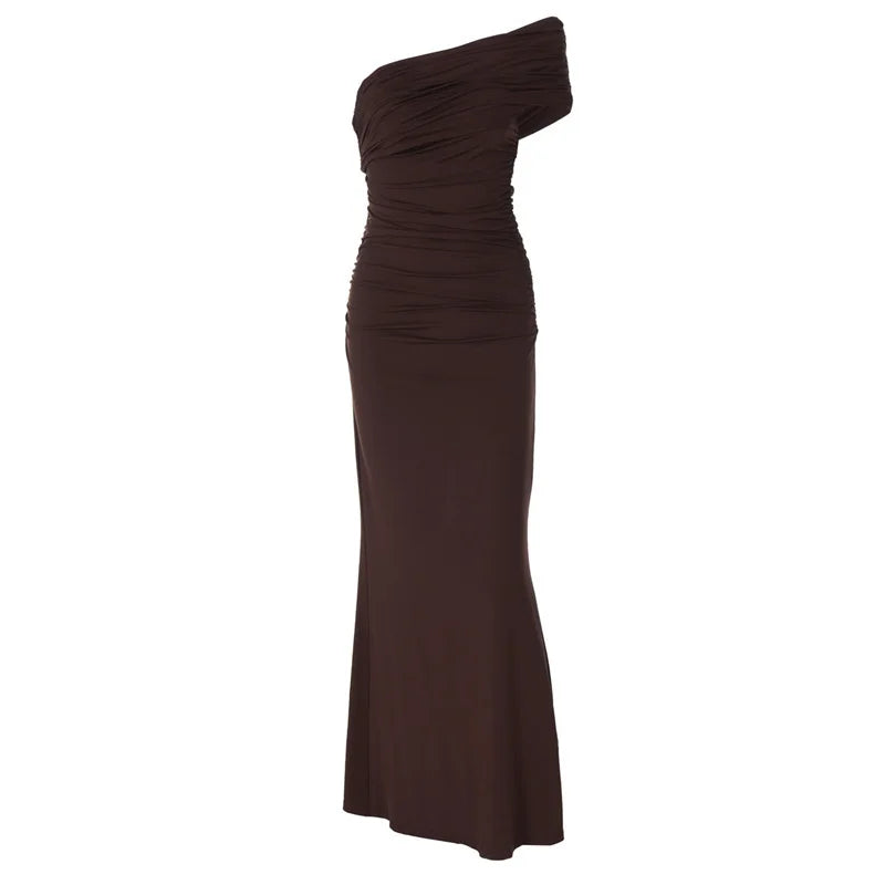 שמלת מקסי כיווצים בעיצוב כתפייה אחת כתפיים חשופות - דולצ'ה
