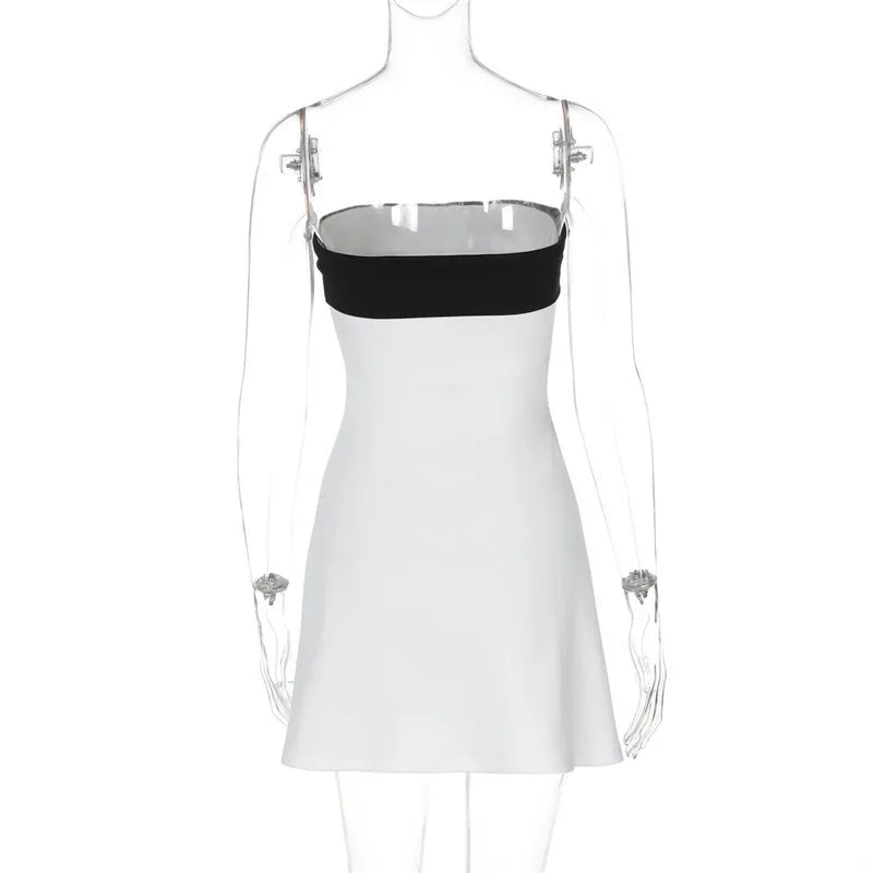 שמלת מיני סטרפלס מונוכרום - קאיי