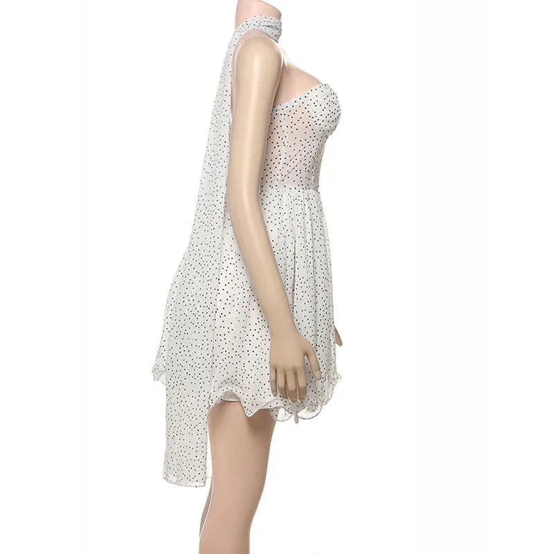 שמלת מיני סטרפלס מלמלה בעיצוב מחוך בעיטור נקודות וצעיף תואם - מיליה