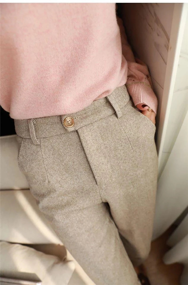 Pencil-cut wool pants