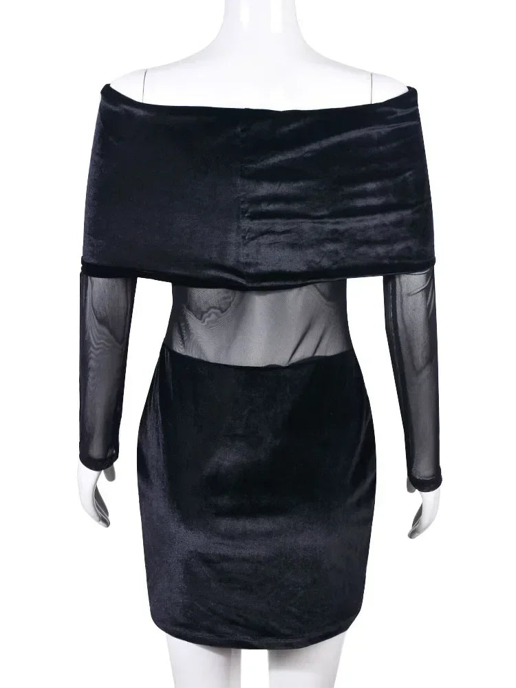 שמלת מיני קטיפה כתפיים חשופות בעיצוב רשת - שריאל