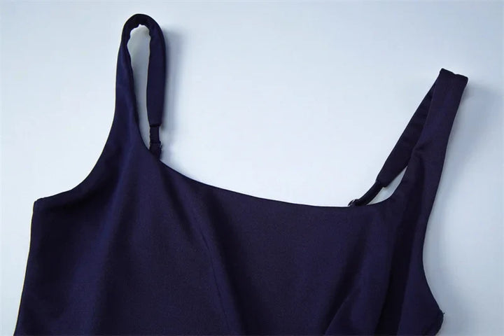Elegant maxi dress with a slit design - Ian
