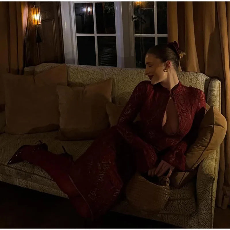 שמלת מקסי תחרה צווארון גבוהה בעיטור סגירת כפתור שרוולי פעמון - Amora