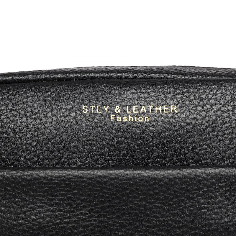 Leather bag with special strap design