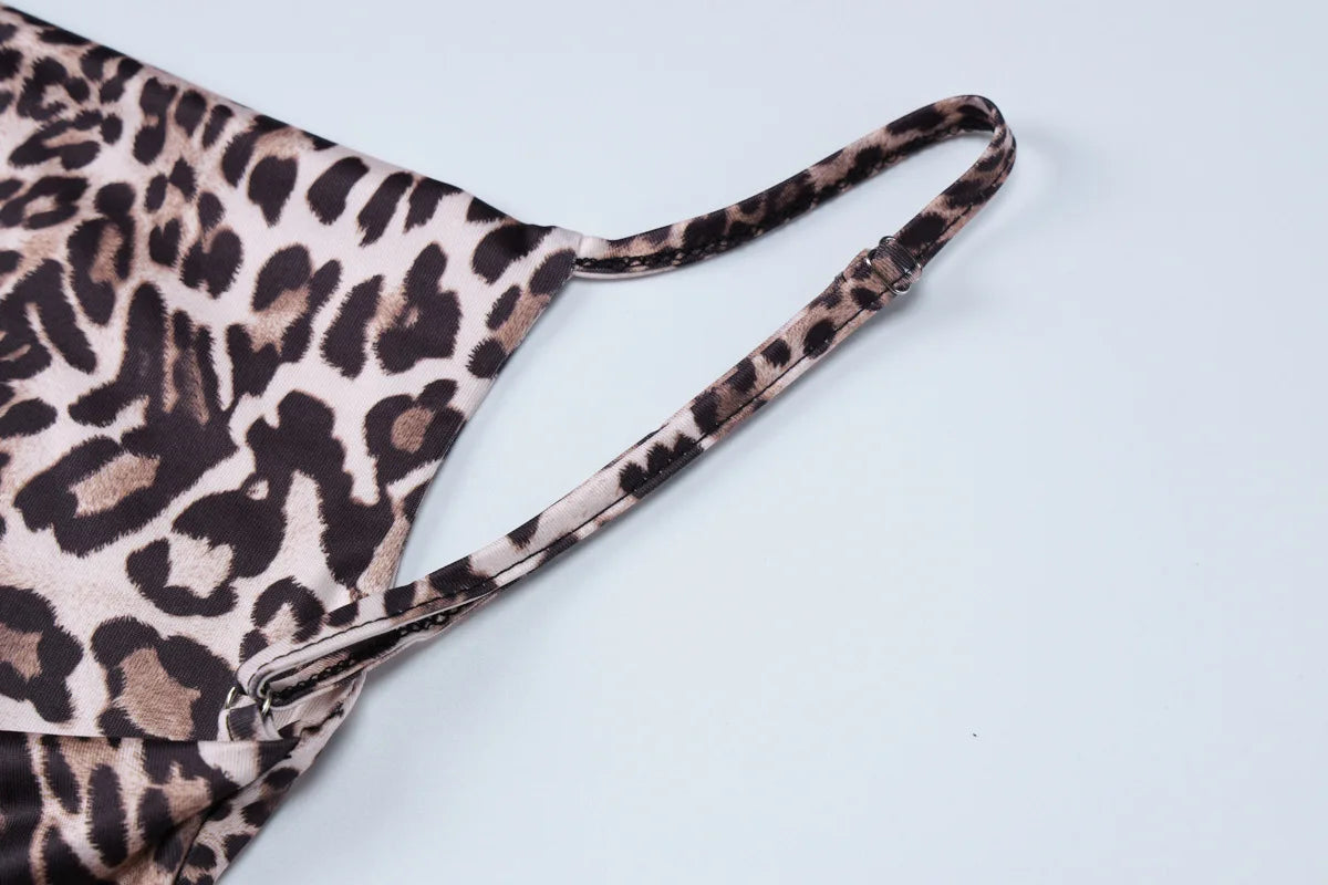 שמלת מקסי מנומרת בעיצוב שסע - סאלי