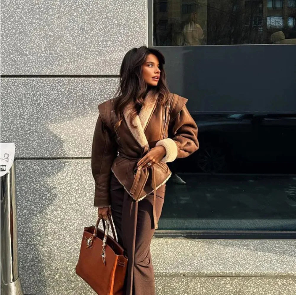 מעיל עור פרווה פנימית בעיצוב קשירת חגורה - מורן