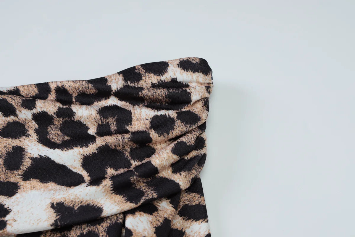 שמלת מיני בגזרת A כתפיים חשופות - האריסון