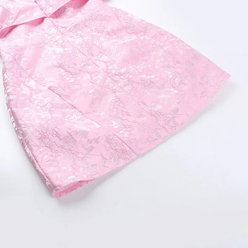 שמלת מיני בגזרת A בעיצוב פפיון בעיטור רקמת איורי פרחים - Lenora