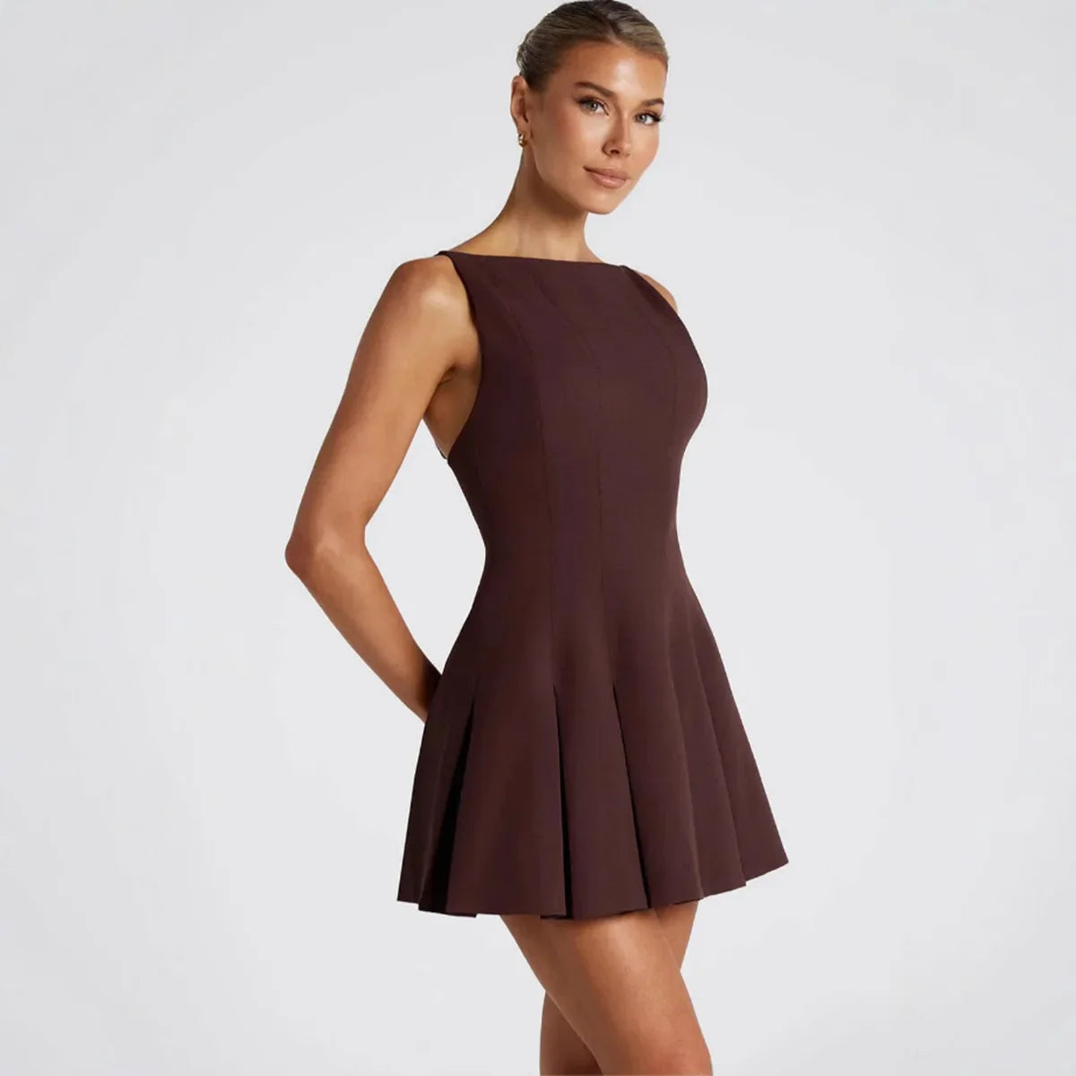 שמלת מיני בעיצוב קיפולים בגזרת A גב פתוח - Judith