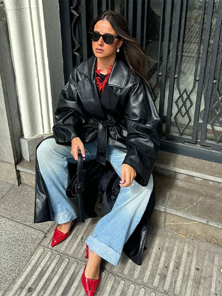 מעיל עור ארוך בשילוב חגורת קשירה - סול