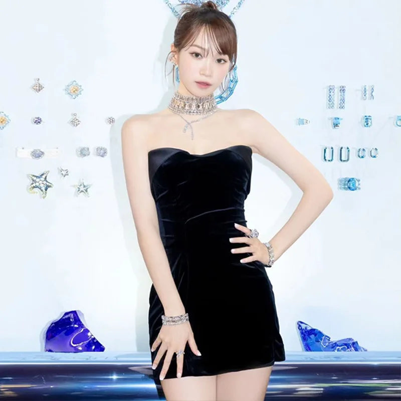 שמלת מיני סטרפלס קטיפה - דורין