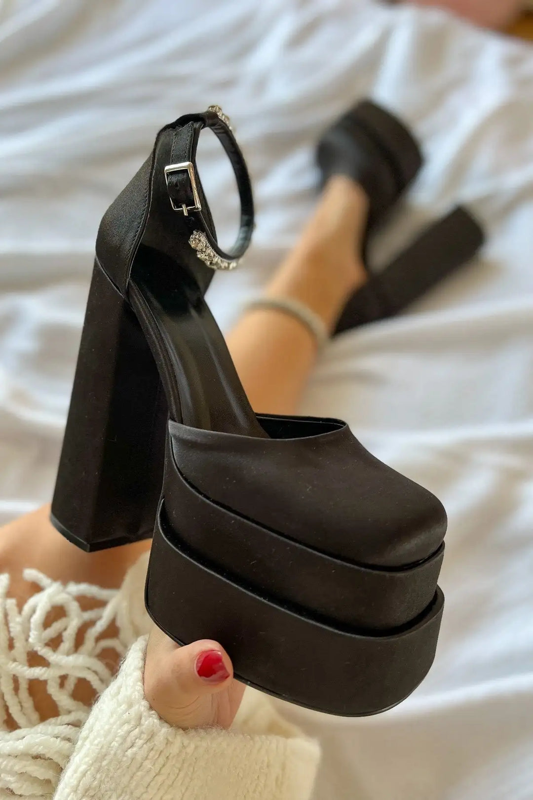 Platform doll shoes in silk satin fabric decorated with diamonds - Melis
