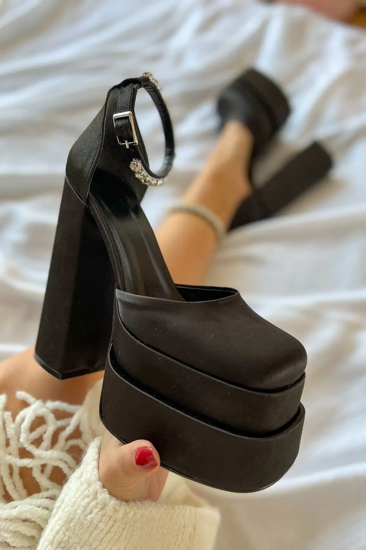 Platform doll shoes in silk satin fabric decorated with diamonds - Melis