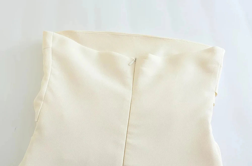 שמלת מידי סטרפלס בעיצוב קיפולים - Emmy