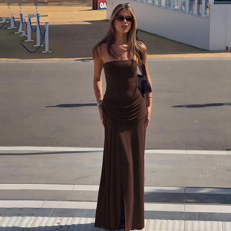 Strapless maxi dress with a slit and pleated design - Tayera