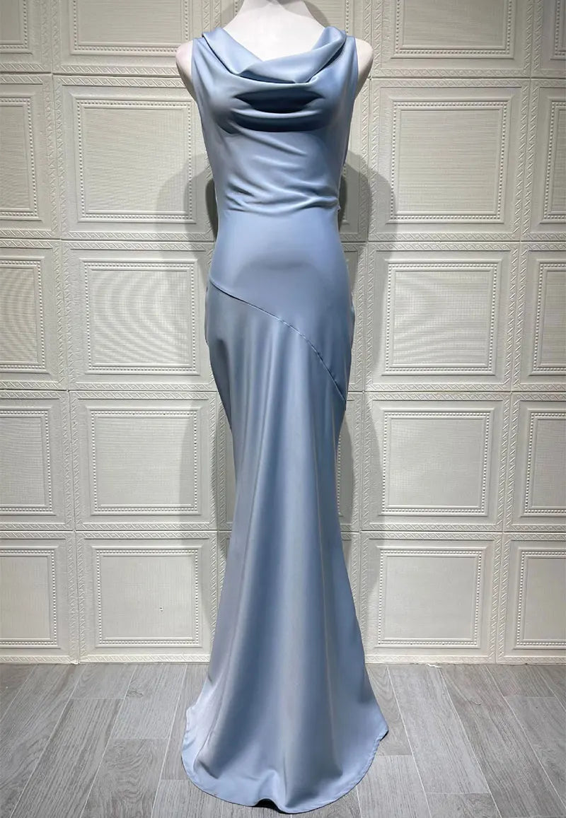 שמלת מקסי סאטן בעיצוב צווארון נופל וגב פתוח - אלקסיס