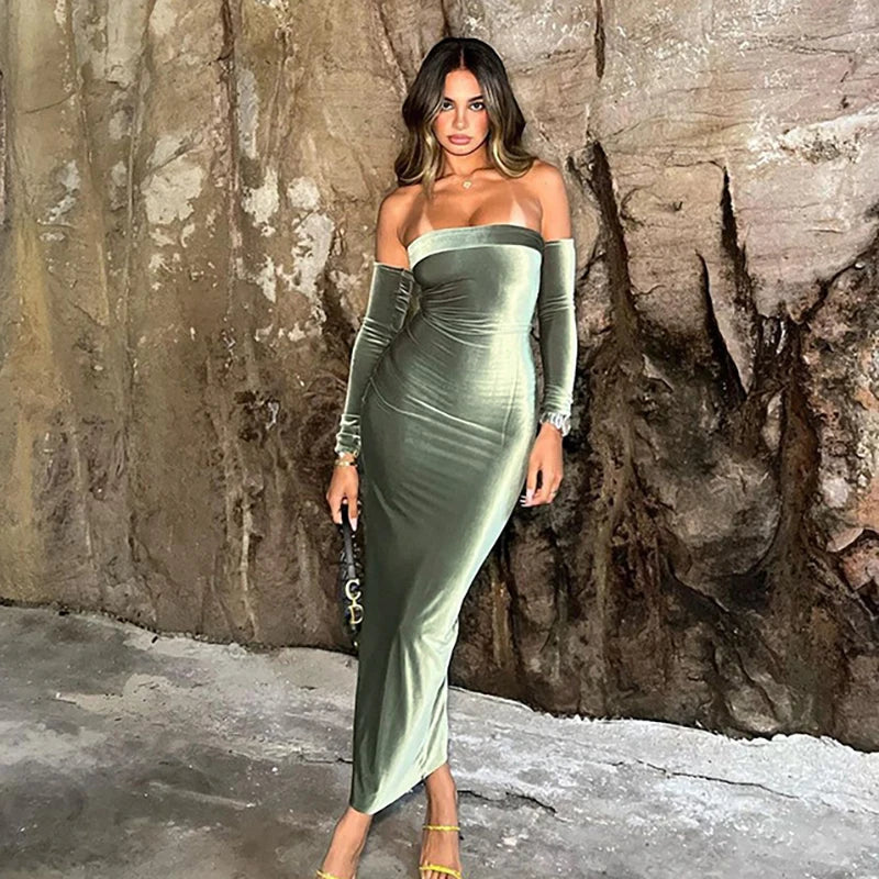 שמלת מקסי סטרפלס קטיפה צמודה  - MICAELLA