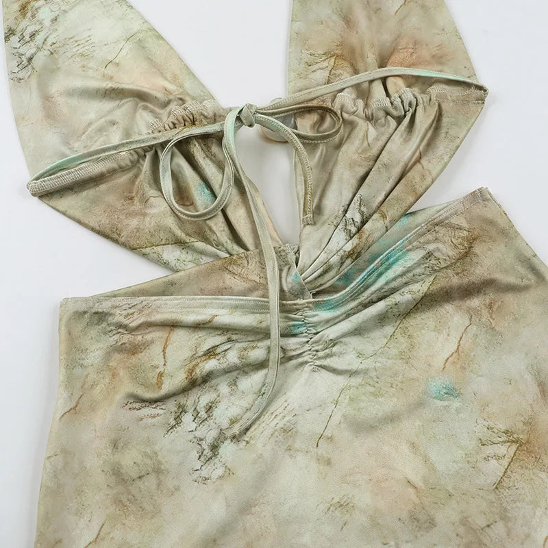 שמלת מיני קשירה בצוואר גב פתוח בעיצוב הדפס מיוחד - וונדה