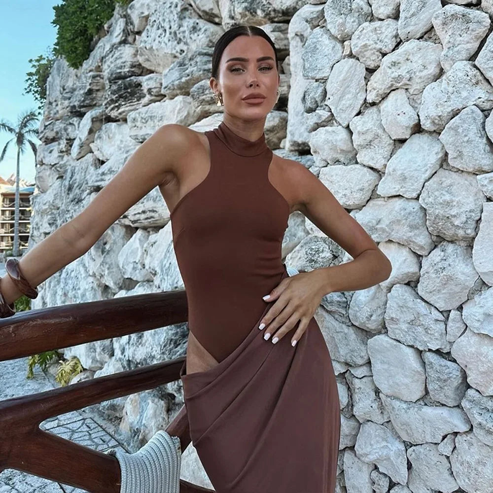 שמלת מקסי בעיצוב בגד גוף צמוד וחצאית סאטן - מריס