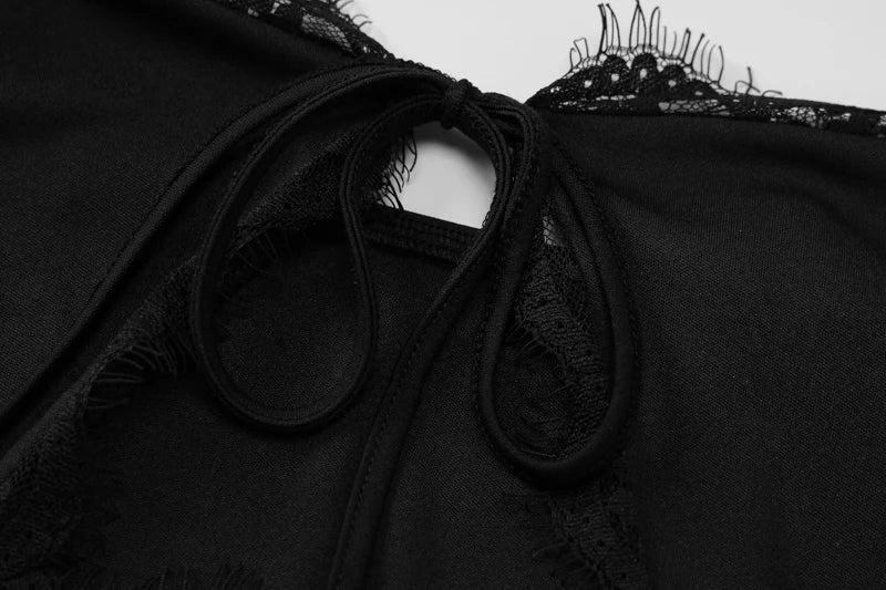 שמלת מיני בעיטור תחרה קשירה בחזה - MILA