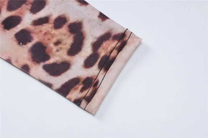 שמלת מיני מנומרת מלמלה - סיסי