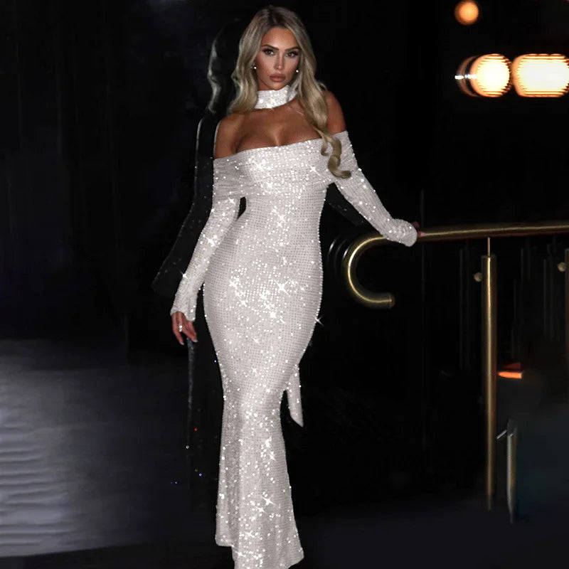 שמלת מקסי כתפיים חשופות בעיטור זרקונים מנצנצים וצעיף תואם - סנדרה