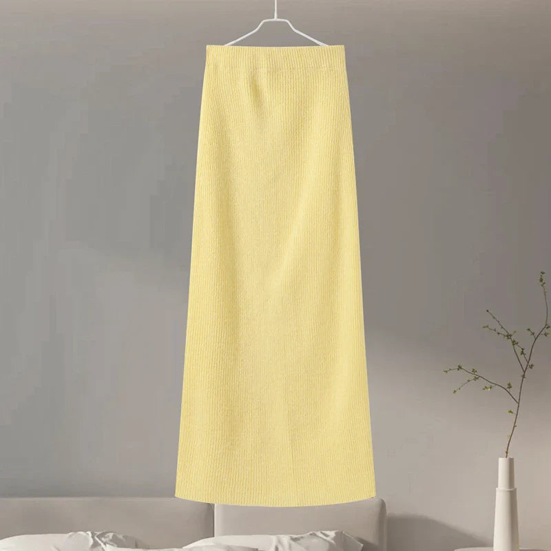 סט שני חלקים סרוג חצאית מקסי וחולצת קשירות - ימית