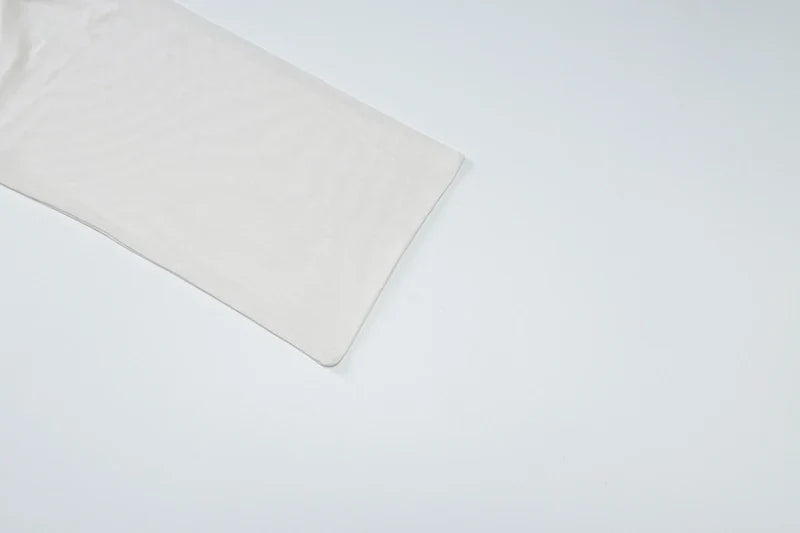 שמלת מיני בעיצוב קיפולים בעיטור צעיף - קאלה